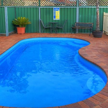 Endeavour Court Motor Inn Dubbo Exterior photo